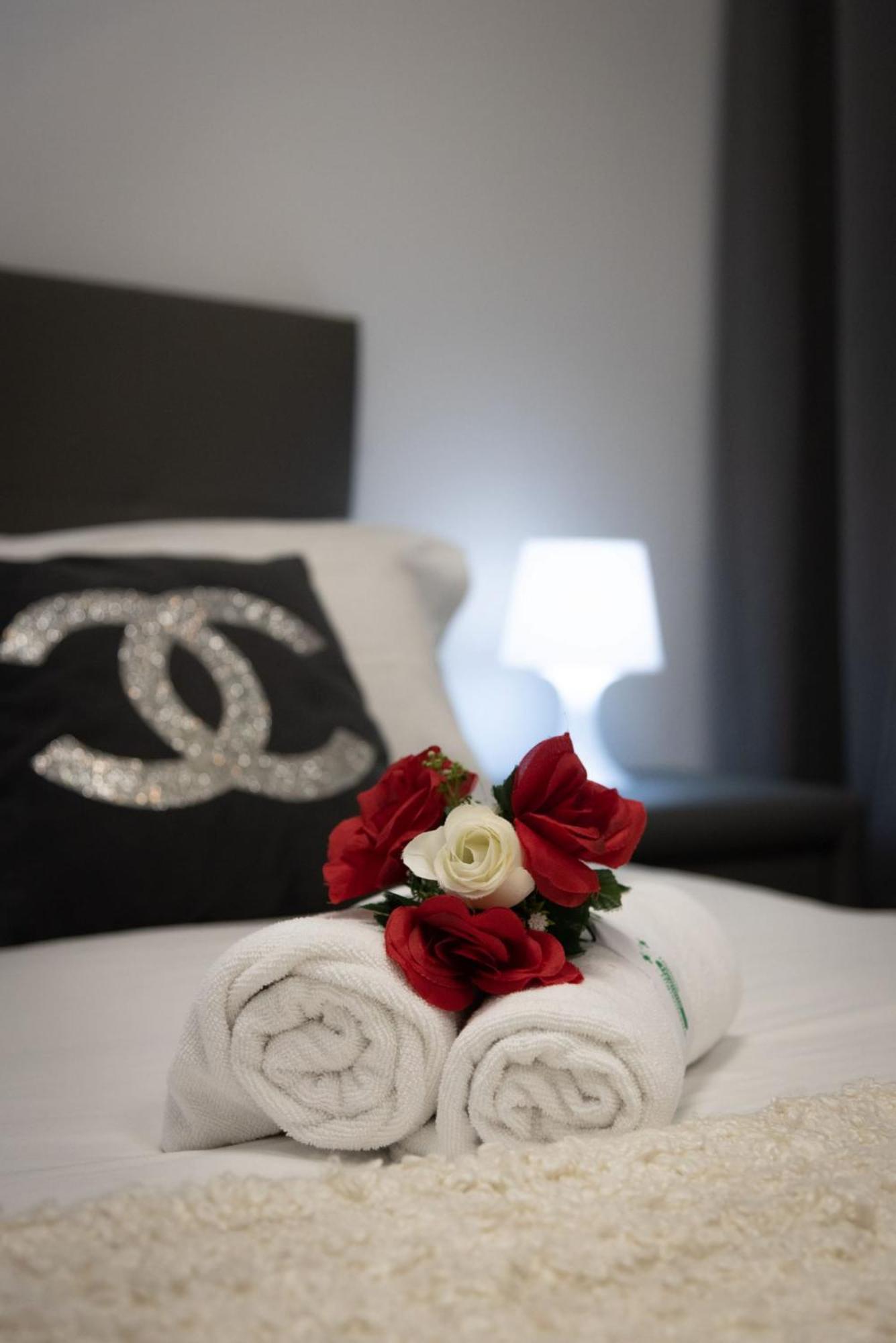 Apartamentos Day Madrid Santo Domingo Centro Gran Via Sol Malasana Eksteriør bilde
